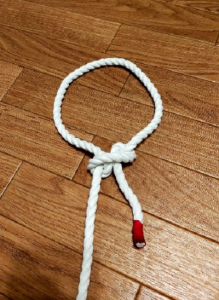 ロープで作った首輪